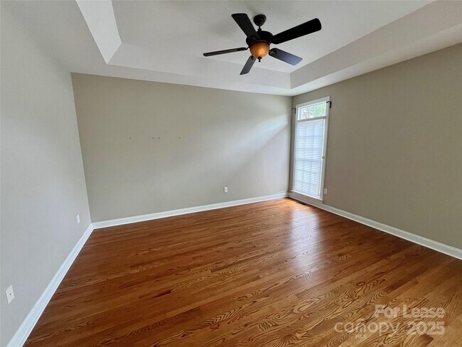 Building Photo - 4432 Shannamara Dr
