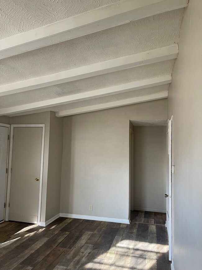 Building Photo - 5421 N 37th St