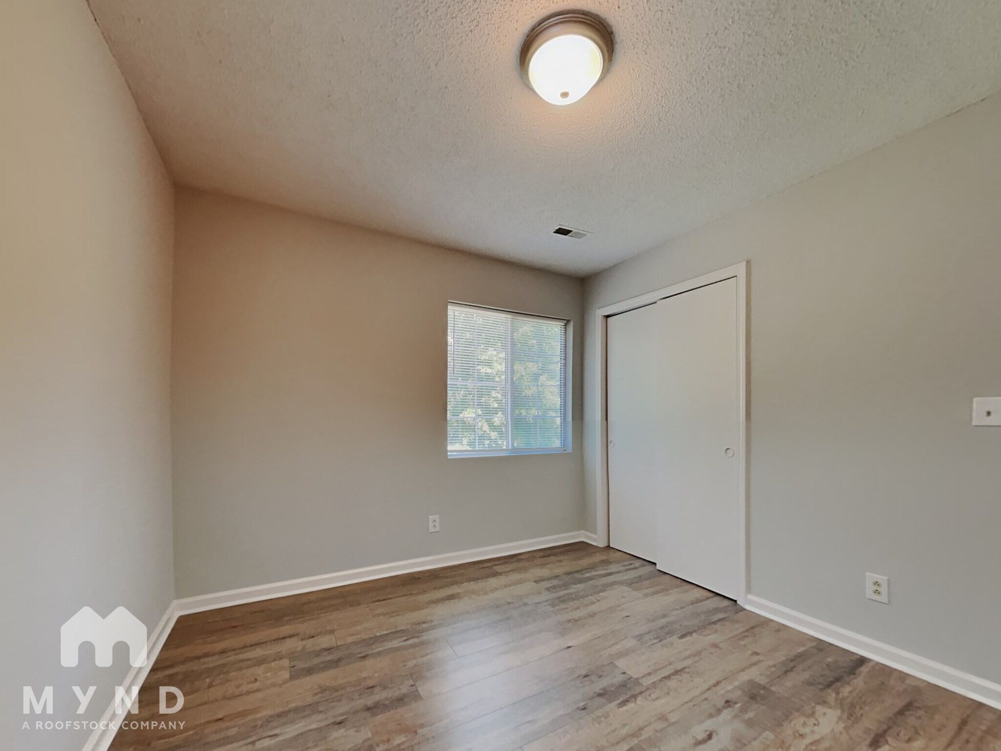 Building Photo - 376 Talley St