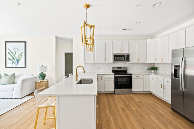 Building Photo - 420 Capstone Dr