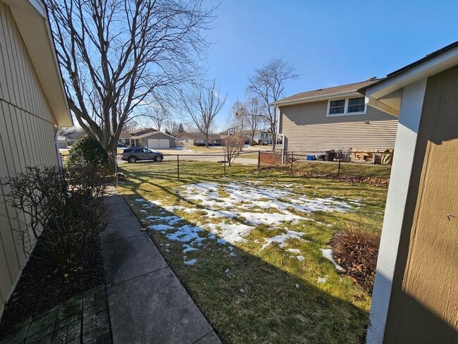 Building Photo - 1828 Cannon Ct