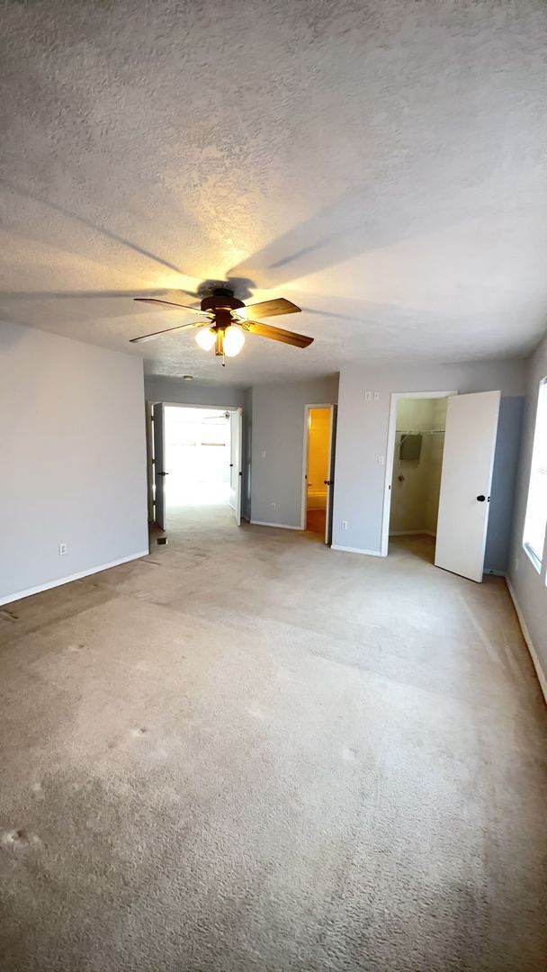 Building Photo - 3 Bedroom 2.5 Bath Located in the NE Heights! Showing Friday 5/1 5PM