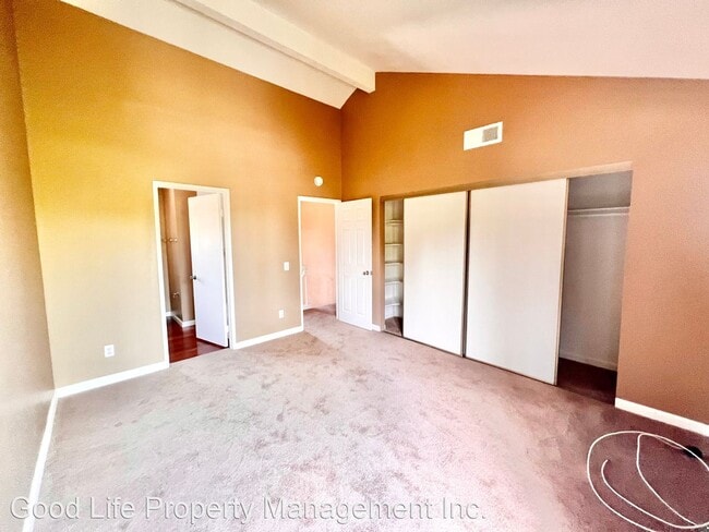 Building Photo - 2 br, 2.5 bath House - 140 E El Norte Pkwy...