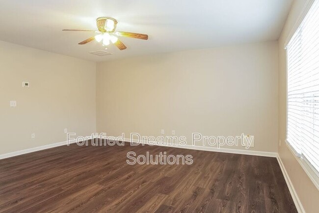 Building Photo - 4127 Bentley Dr