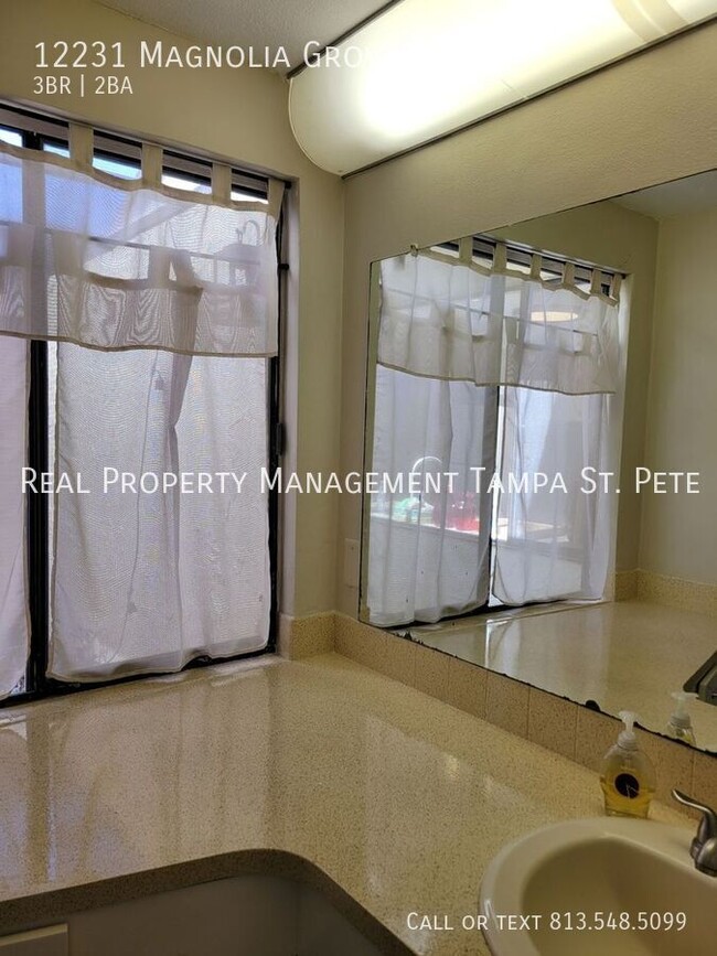 Building Photo - 12231 Magnolia Grove Ln