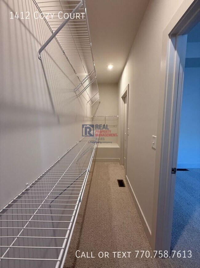 Building Photo - 1412 Cozy Ct. SE