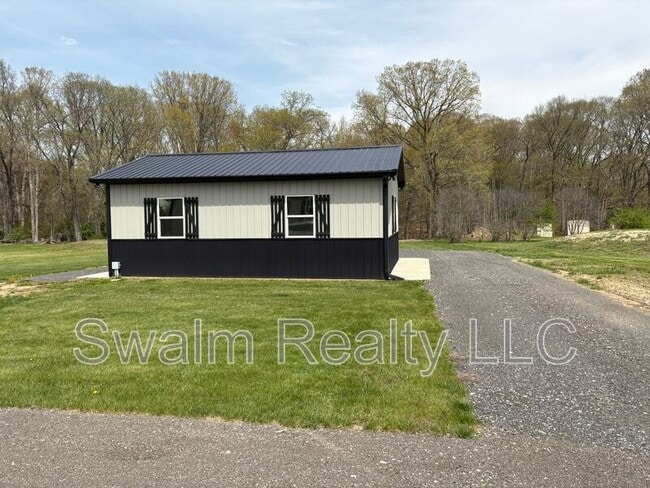 Building Photo - 1165 Bayview Rd