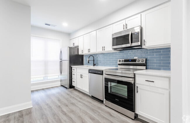 Interior Photo - Claridge Court Apartments