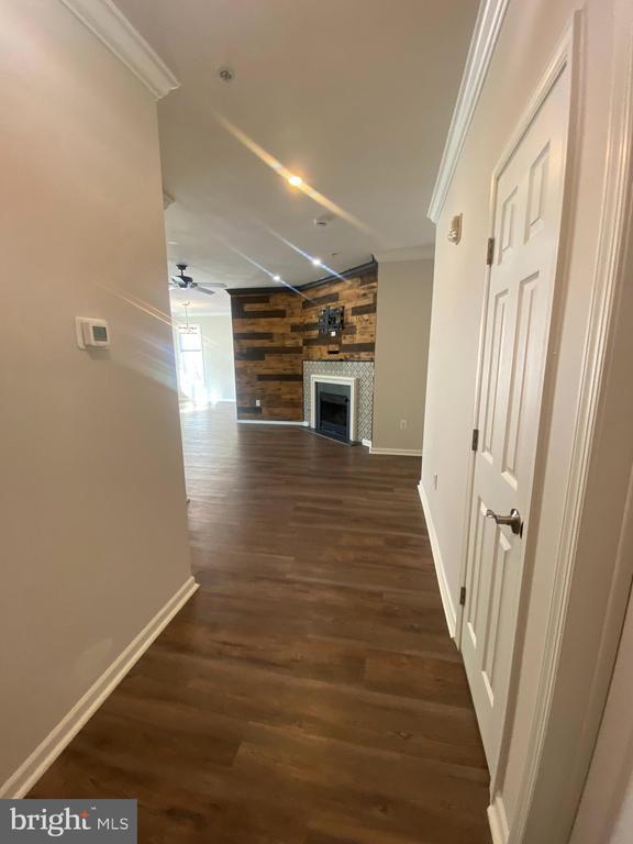 Building Photo - 76 Kyle Way