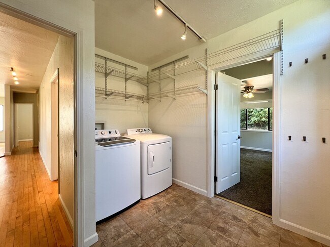 Building Photo - Vineyard-View Retreat with Bonus Room & Exceptional Outdoor Living