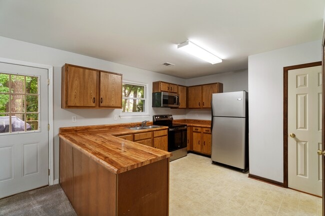 Building Photo - 5285 Afton Way