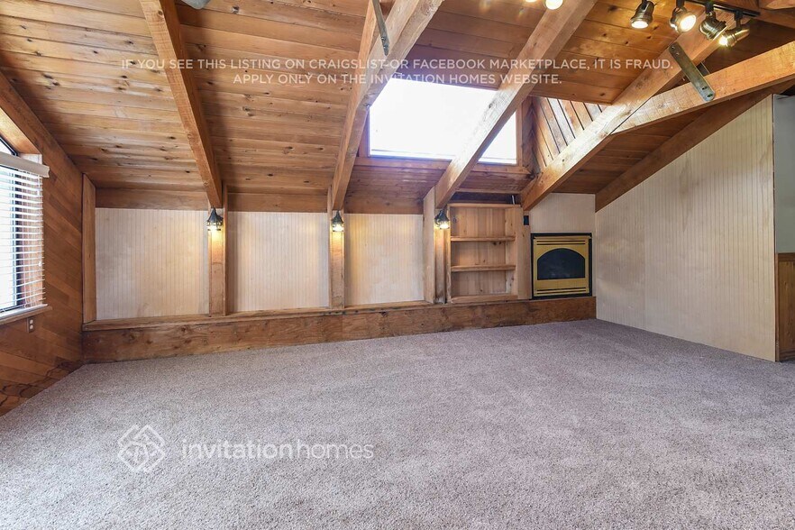 Building Photo - 31349 13th Ave S