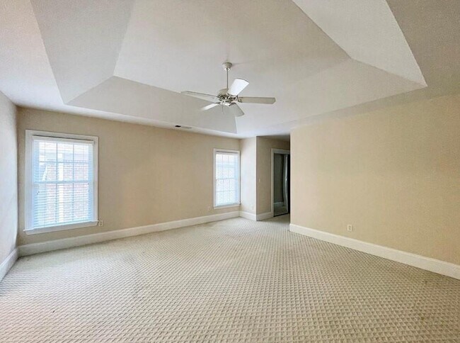 Building Photo - 455 Wembley Cir