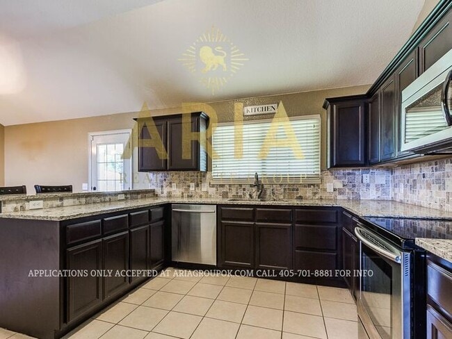 Building Photo - GORGEOUS 4 BED/2 BATH HOME IN EAGLE CLIFF ...