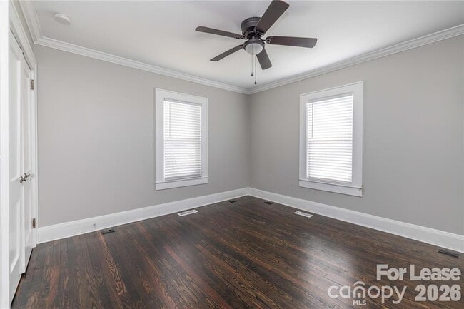 Building Photo - 123 E 2nd St