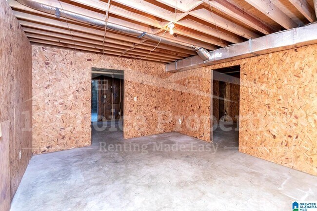 Building Photo - 203 Winterhaven Dr