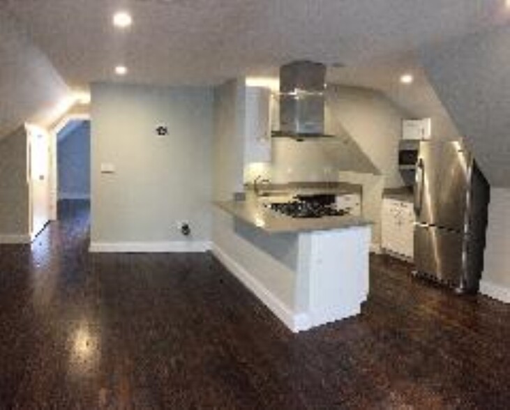 Primary Photo - 19 Dorset St