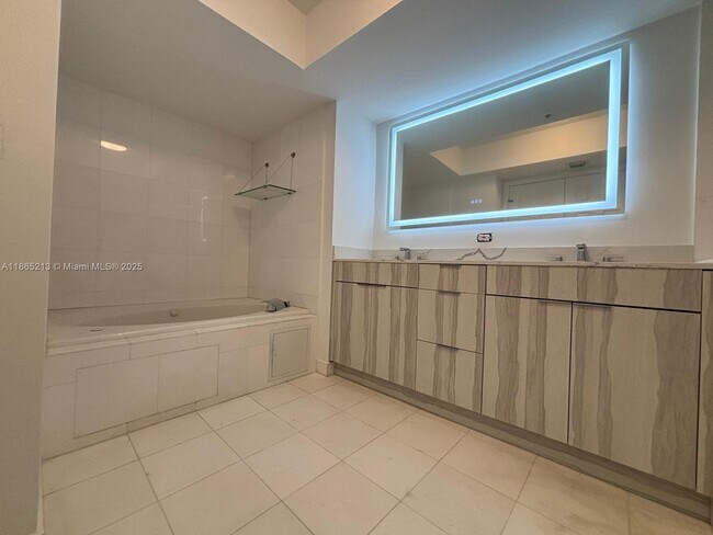 Building Photo - 6301 Collins Ave