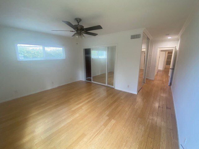 Building Photo - 5745 Simpson Ave