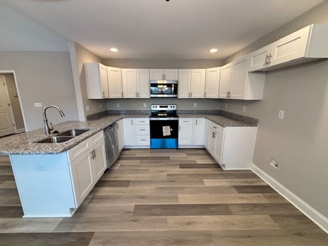 Building Photo - 1146 Melody Ave