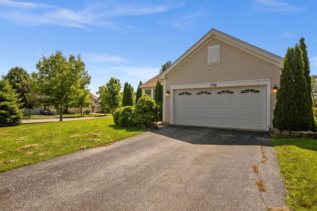 Building Photo - 776 Chesterfield Ln
