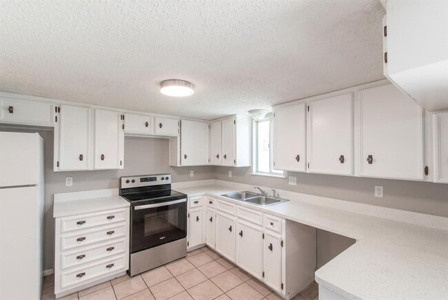 Building Photo - 8517 Fathom Cir
