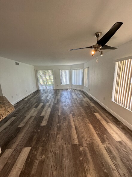 Building Photo - 2341 NW 33rd St