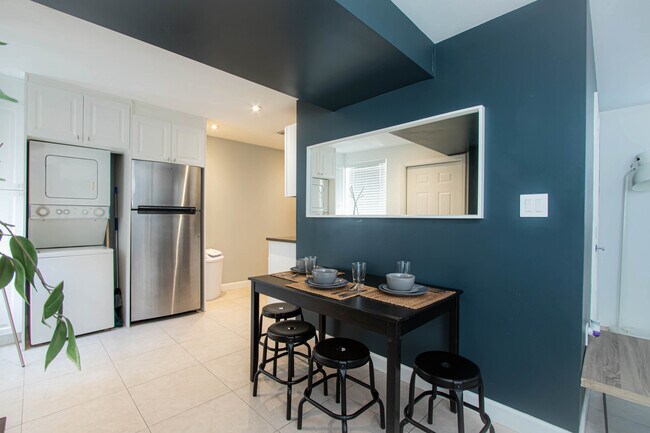 Building Photo - 239 NW 32nd St