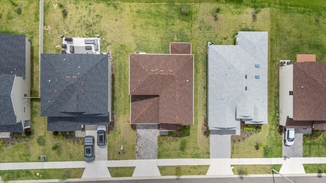 Building Photo - 12195 Stirrup Dr