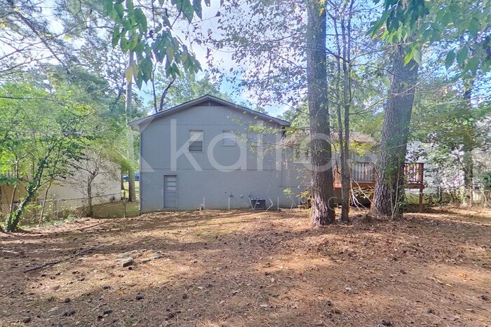 Building Photo - 5169 Beacon Dr