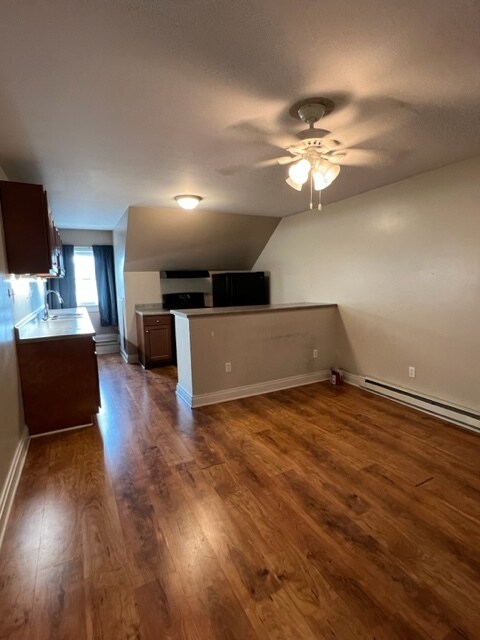 Building Photo - 47 E Cherry St