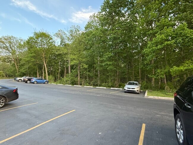 Building Photo - 1501 Raymond Dr