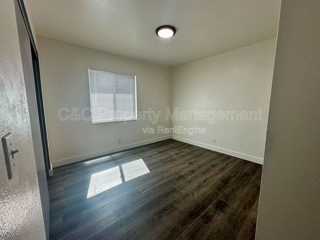 Building Photo - 21490 Bear Valley Rd