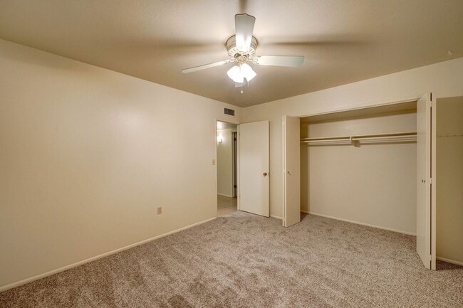 Building Photo - 9951 W Clair Dr