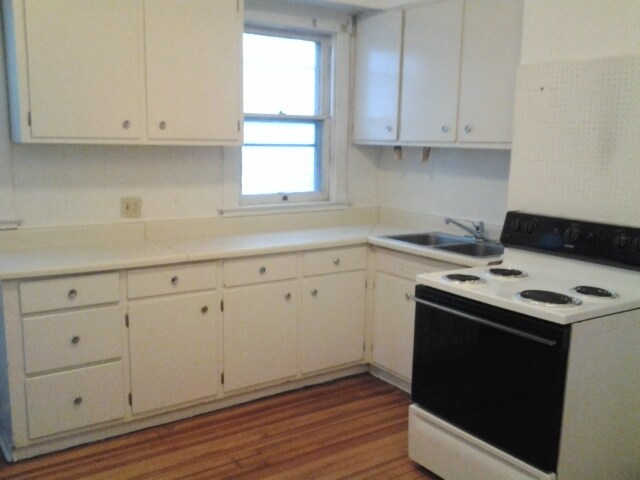 Building Photo - 817 Myrtle Ave