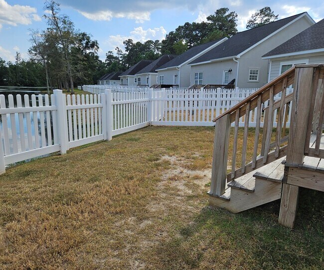 Building Photo - 321 Summercreek Cove