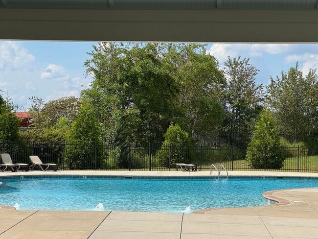 Building Photo - MOVE IN SPECIAL-Beautiful home available for rent