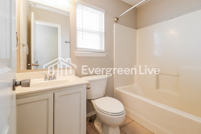 Building Photo - 4546 W Sweetgum Ln