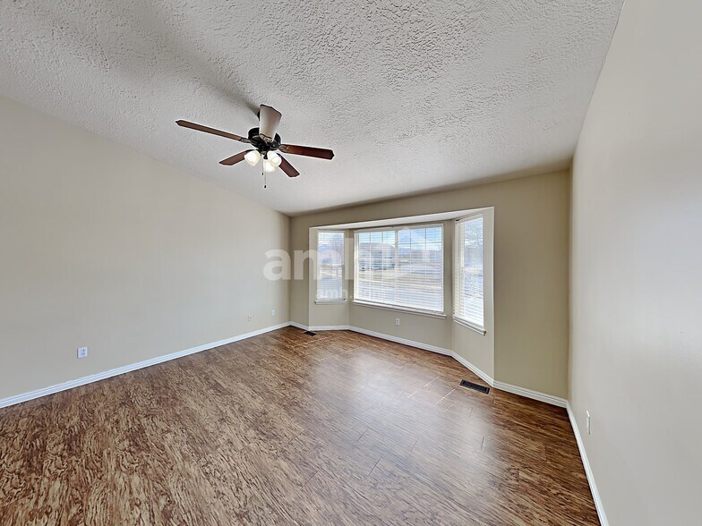 Building Photo - 2384 W 2200 S