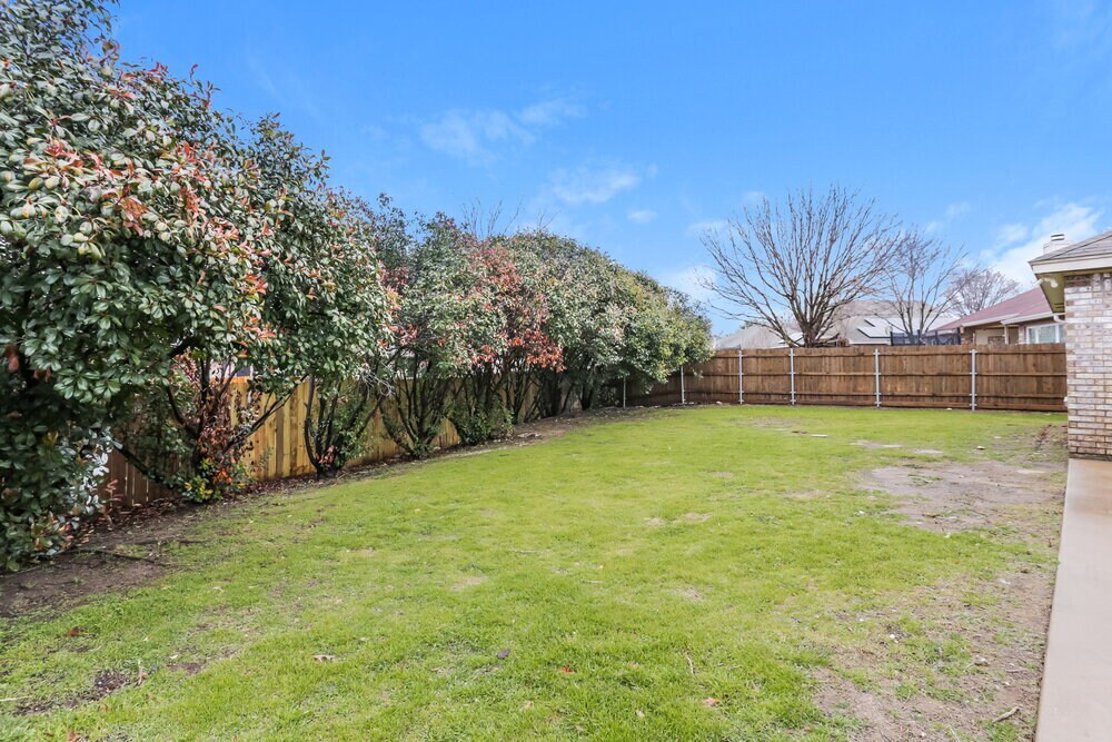 Building Photo - 125 Adams Dr