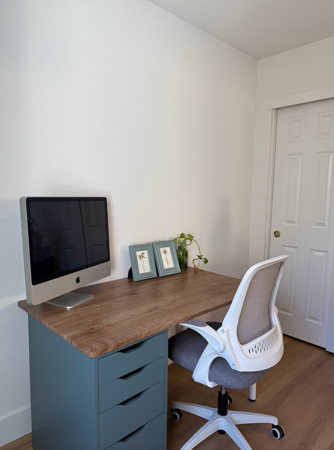 Building Photo - Beautiful Renovated Midtown Home!