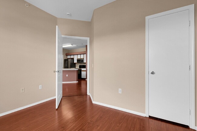 Building Photo - $1,695, 2-bed, 1.5 bath located in Aurora with a 1 car detached garage