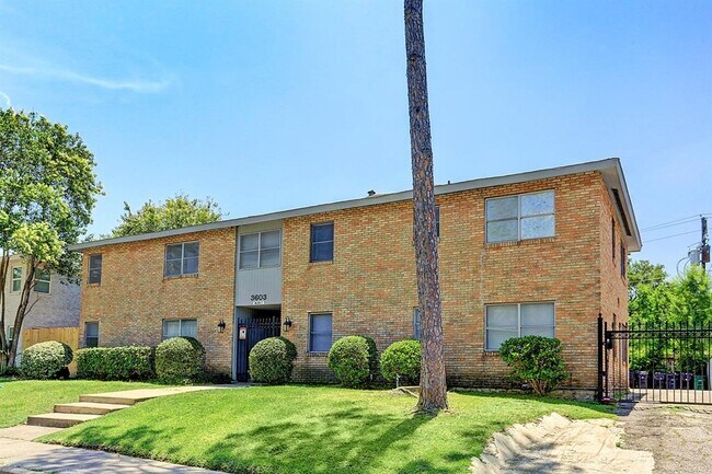 Building Photo - 3603 Murworth Dr