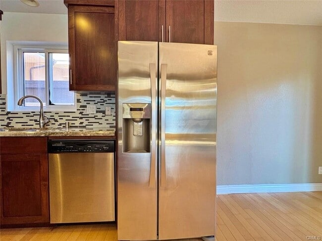 Building Photo - 1802 Vanderbilt Ln