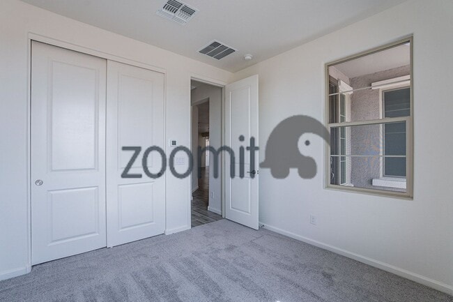Building Photo - Coming Soon  Mid May 2026!- 4bdrm 3bath - 1 acre horse property