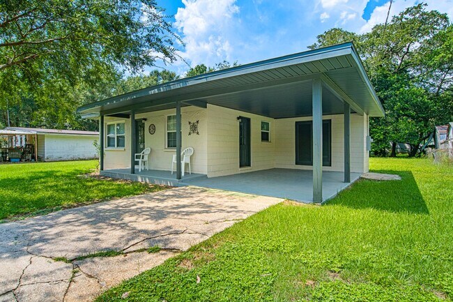 Building Photo - 613 Edgecliff Dr