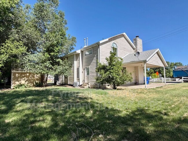 Building Photo - 1099 Shepard Ln