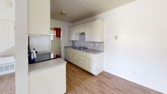 Building Photo - 802 Hackberry St