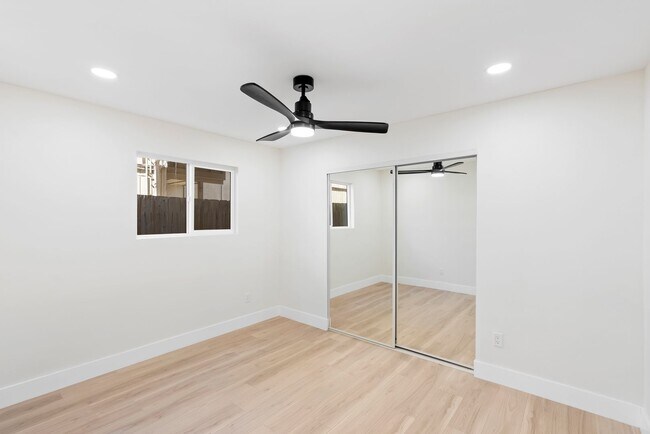 Building Photo - 3646 Curlew St