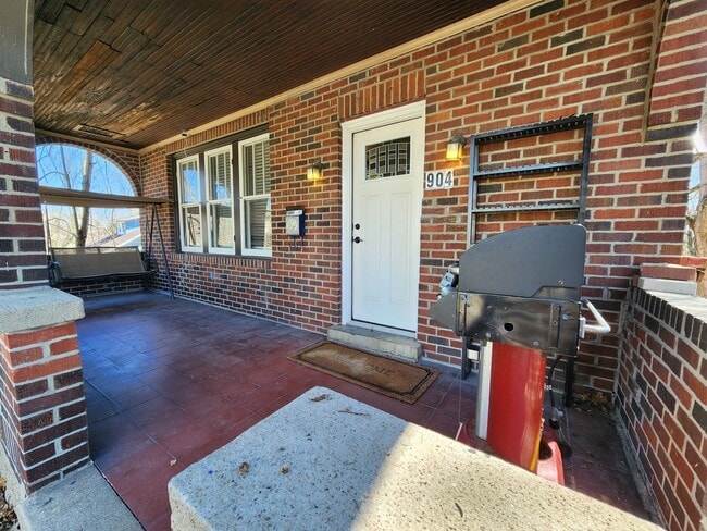 Building Photo - 3 Bedrooms 1 bath home for RENT!